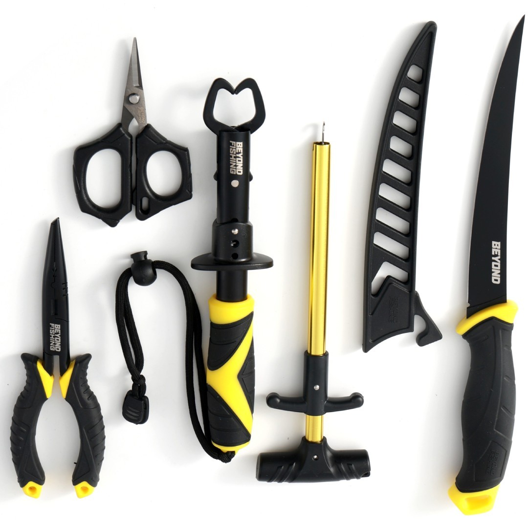 Beyond Fishing 5-Pc Fishing Tool Kit Pliers Knife Dehooker Lip Gripper Scissors